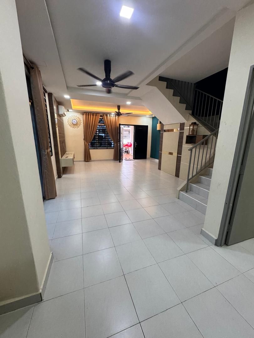 Taman Pulai Mutiara – Rare End Lot Terrace for Sale