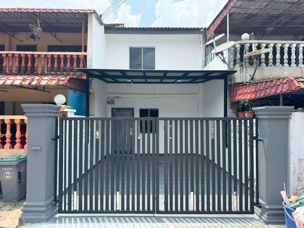 [FOR SALES] Taman Desa Jaya Double Storey Low Cost House 3bed Fully Renovated Johor Bahru