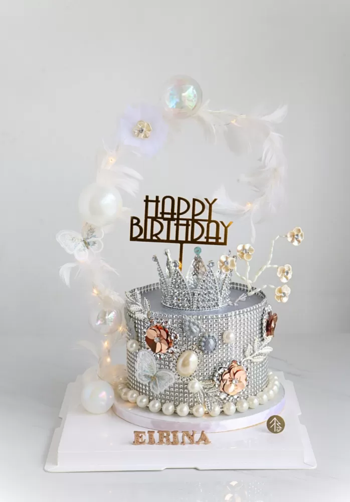 Diamond Crown Cake