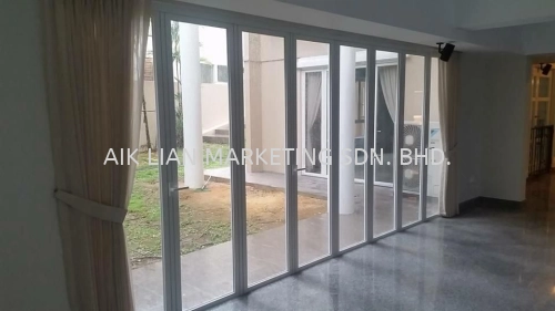 RESIDENTIAL FOLDING DOOR MANUFACTURER AT SERDANG, BALAKONG, SUNGAI LONG