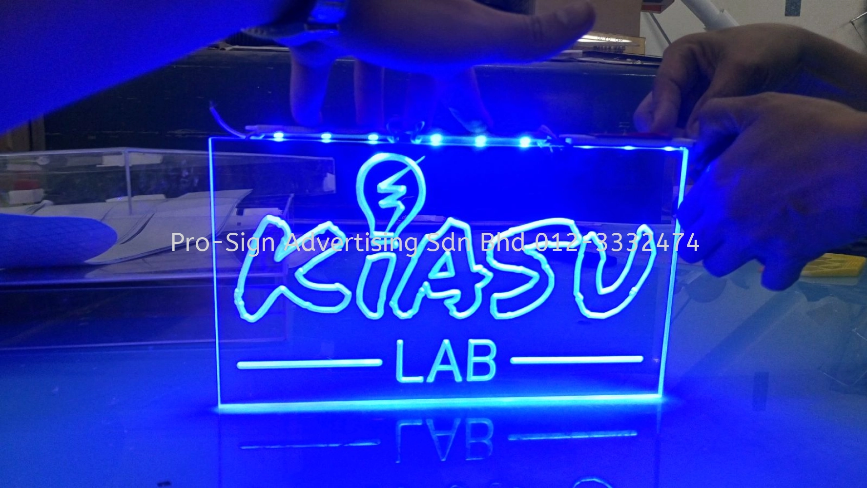 ACRYLIC ENGRAVING LED SIGNAGE (KIASU LAB, PJ, 2017)