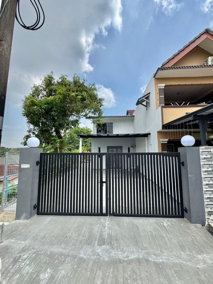 [FOR SALES] Taman Rinting Double Storey Low Cost Endlot House 3bed Fully Renovated Masai Johor