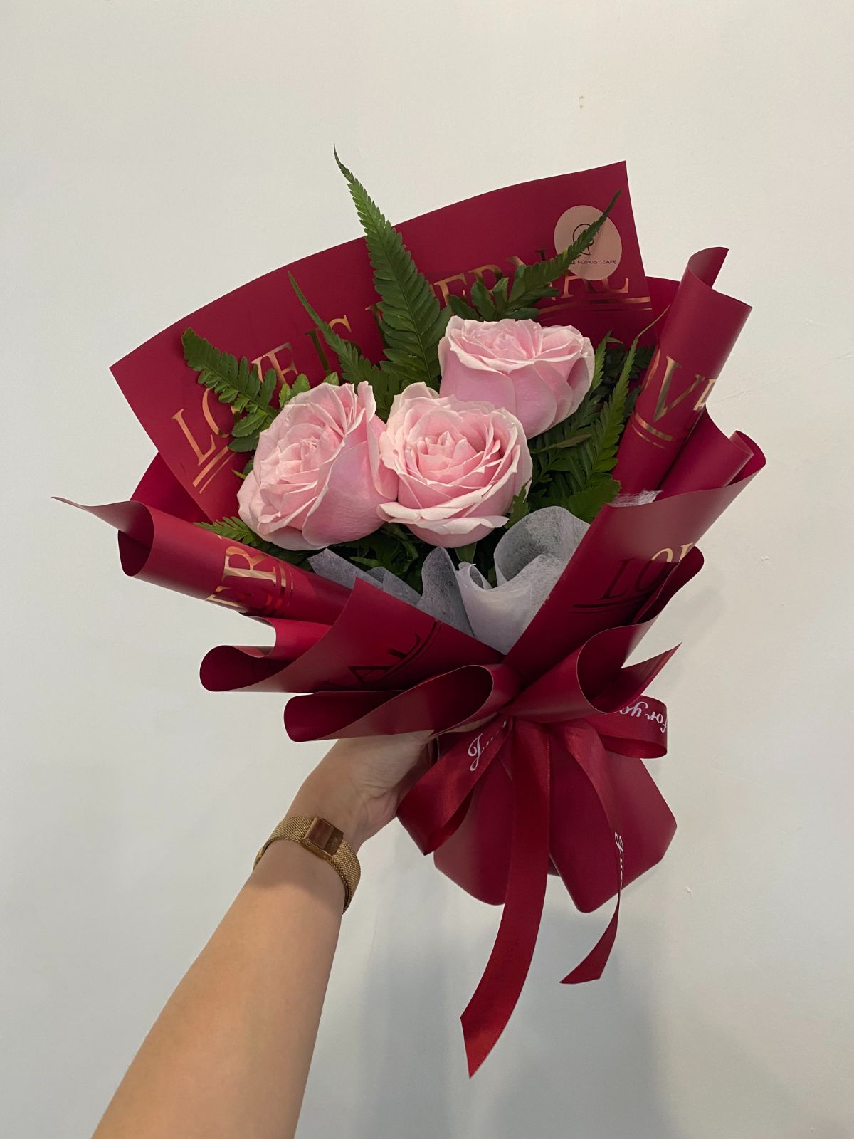 Fresh Pink Roses with leaf