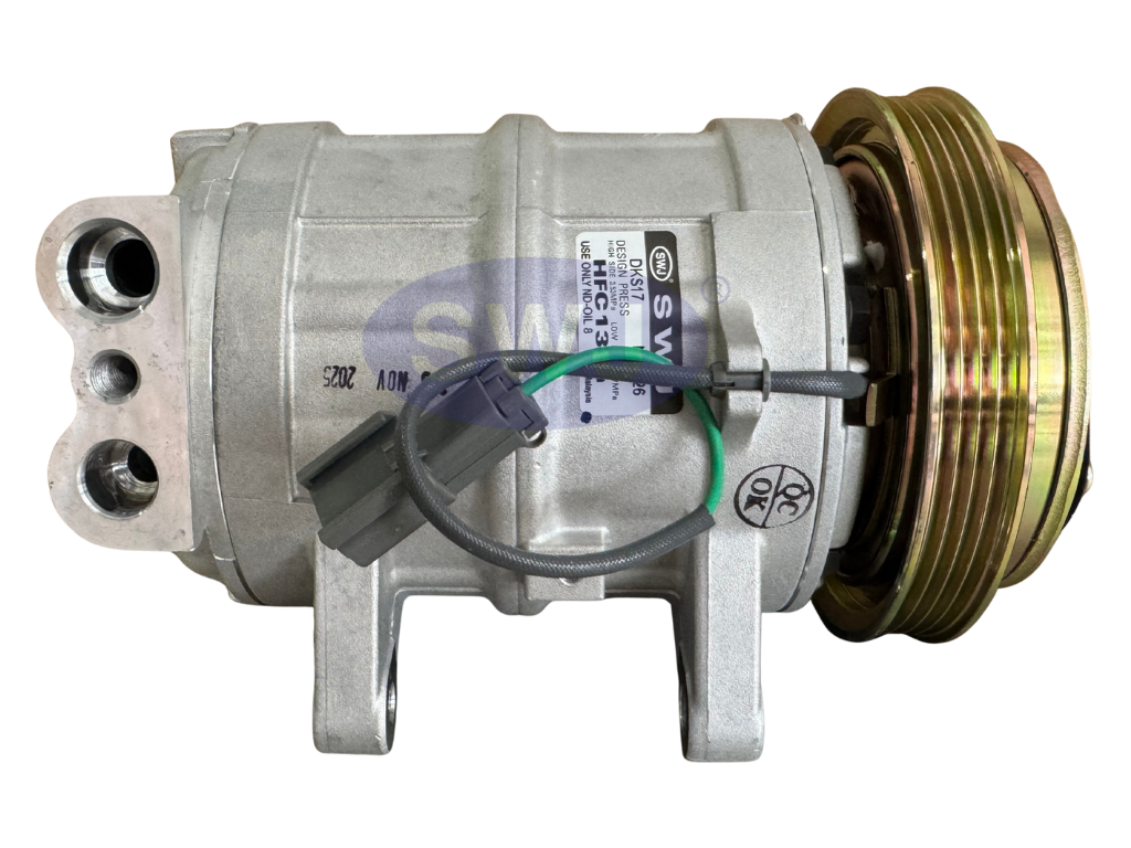 Nis UD Lorry DKS17 4PK-24V R134a (Ear) R134a  (C) [NIS 126]