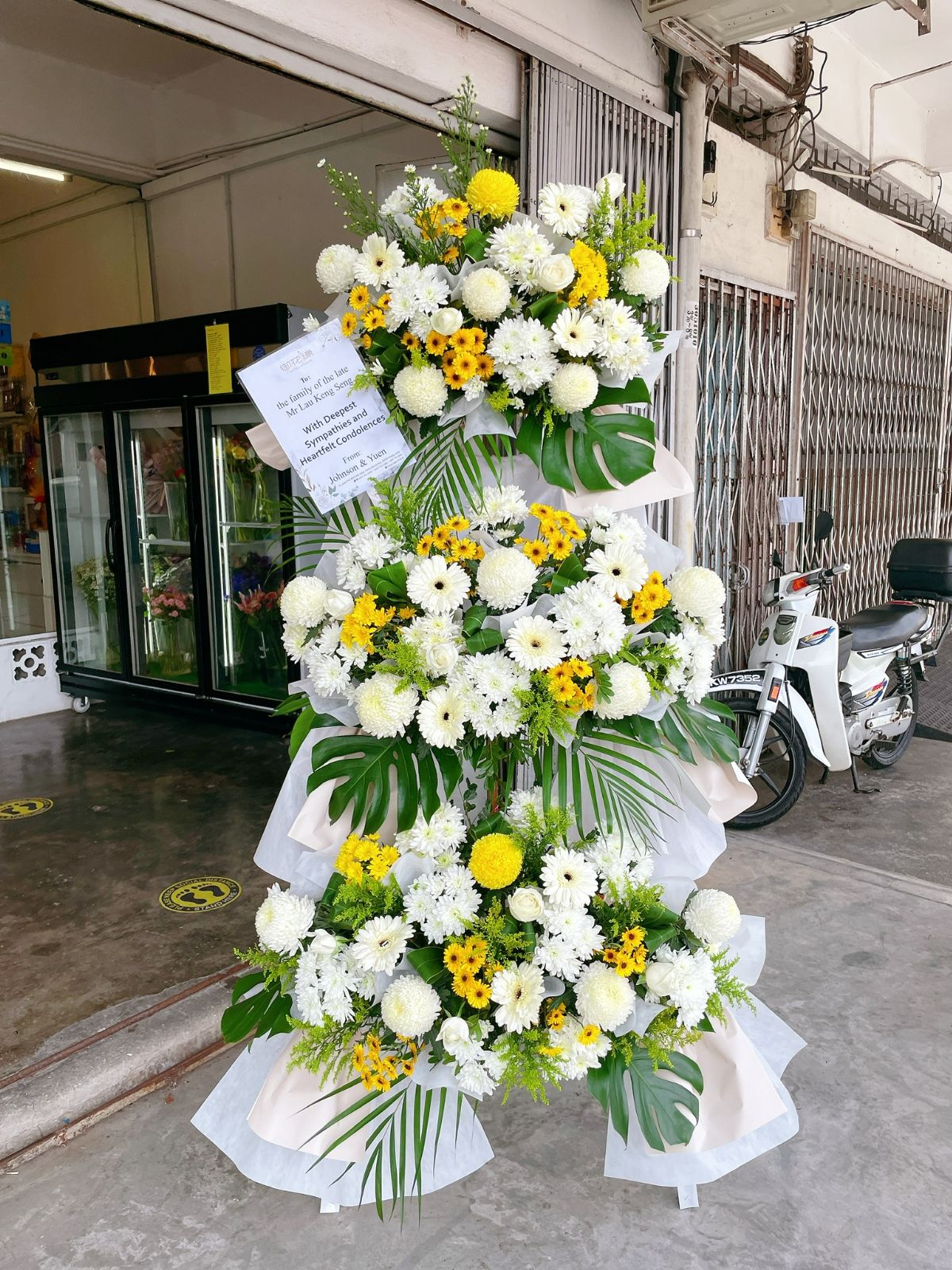 Funeral Condolences Wreath Floral Stand 7