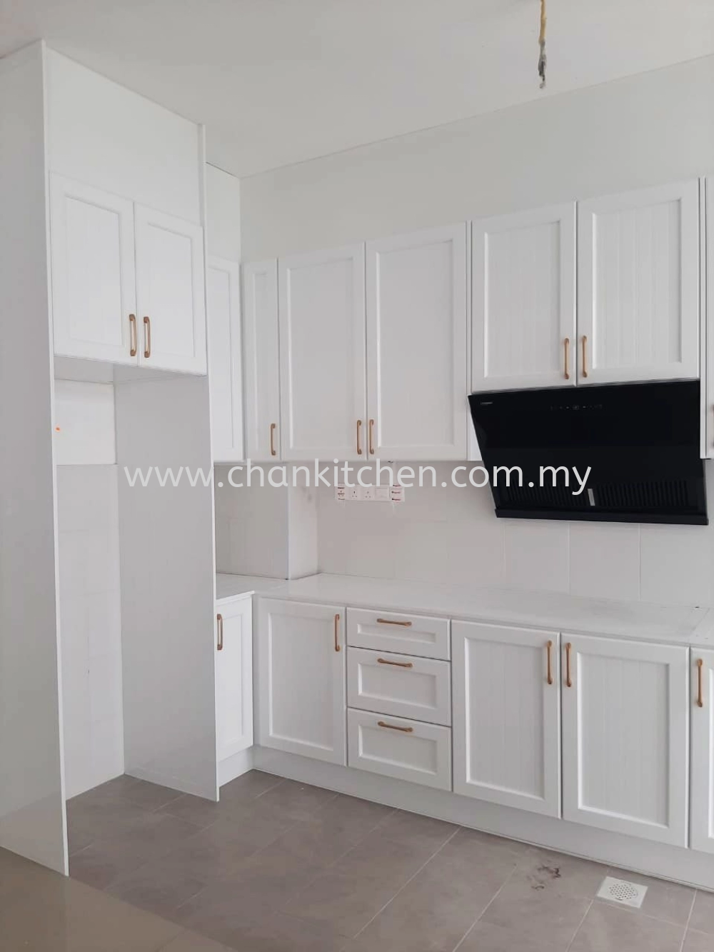 ALUMINIUM KITCHEN CABINET @ SETIA SAFIRO, CYBERJAYA