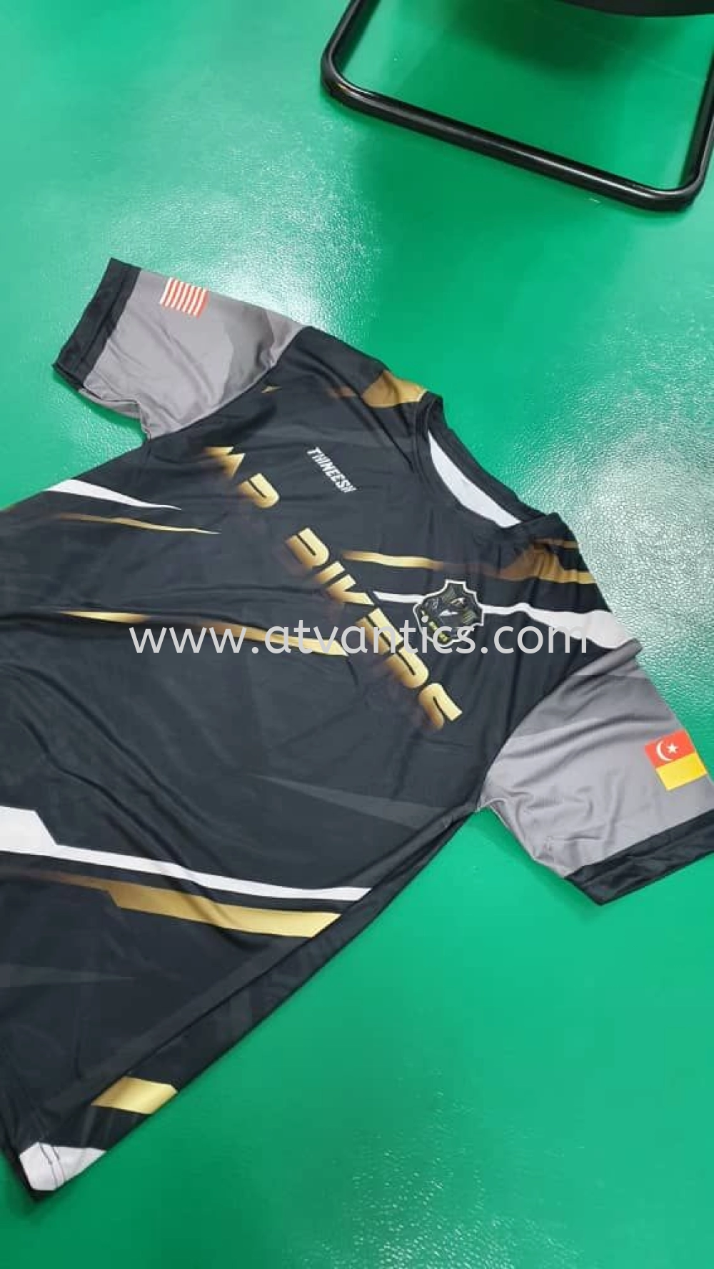  Rekaan Baju T Sukan Tersuai