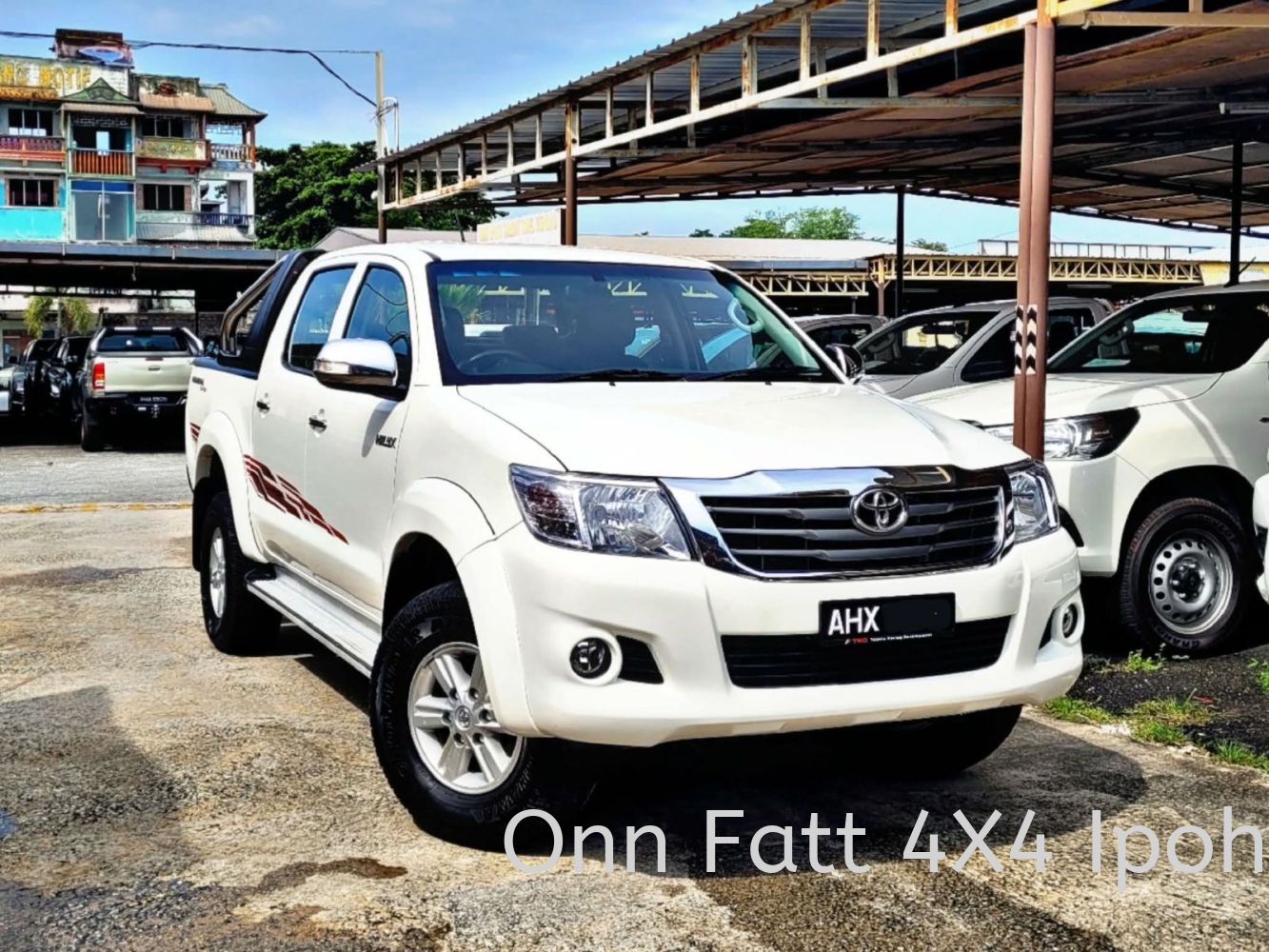 2012 TOYOTA HILUX 2.5D AUTO FACELIFT TIP TOP
