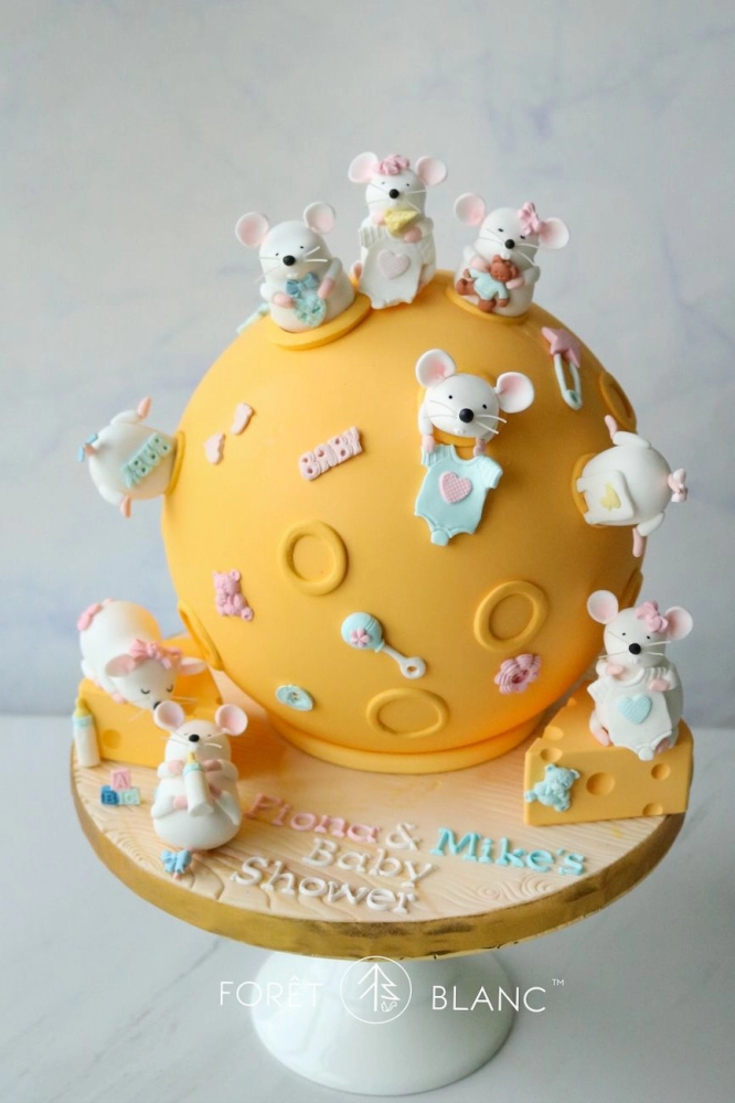 Baby Mouse Chocolate Pinata