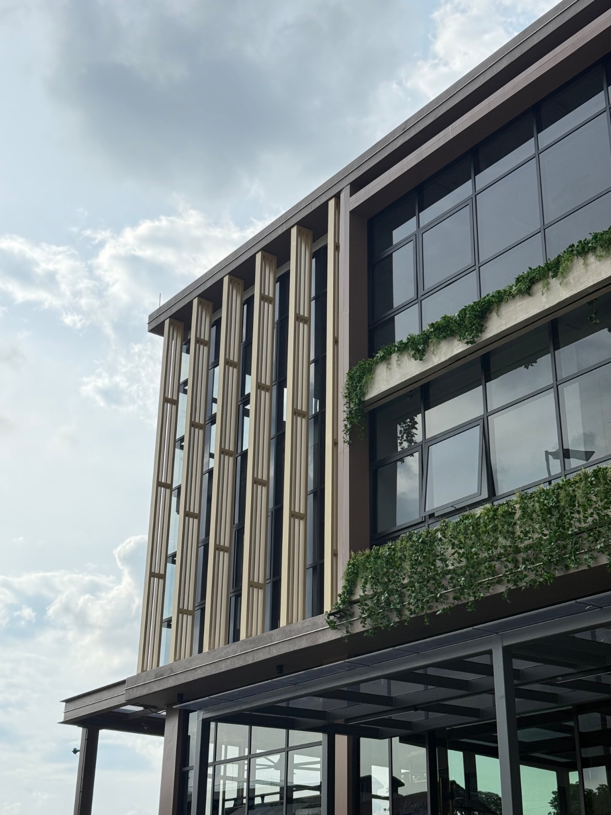 ALUMINIUM BOX LOUVERS