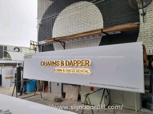 Clinic Stainless Steel Gold 3D Signboard Maker at Mont Kiara, Seputeh