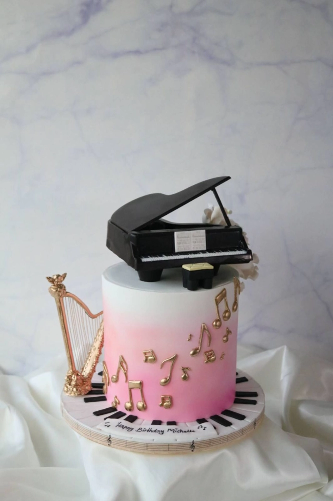 Piano Cake