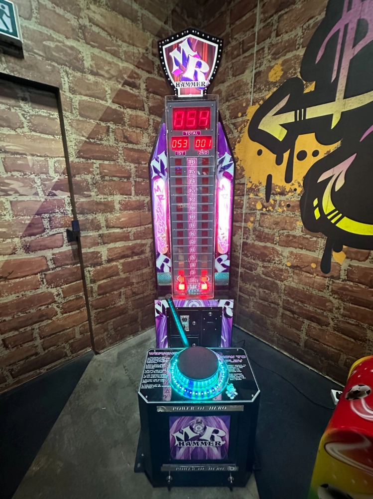Mr Hammer Arcade Game Machine