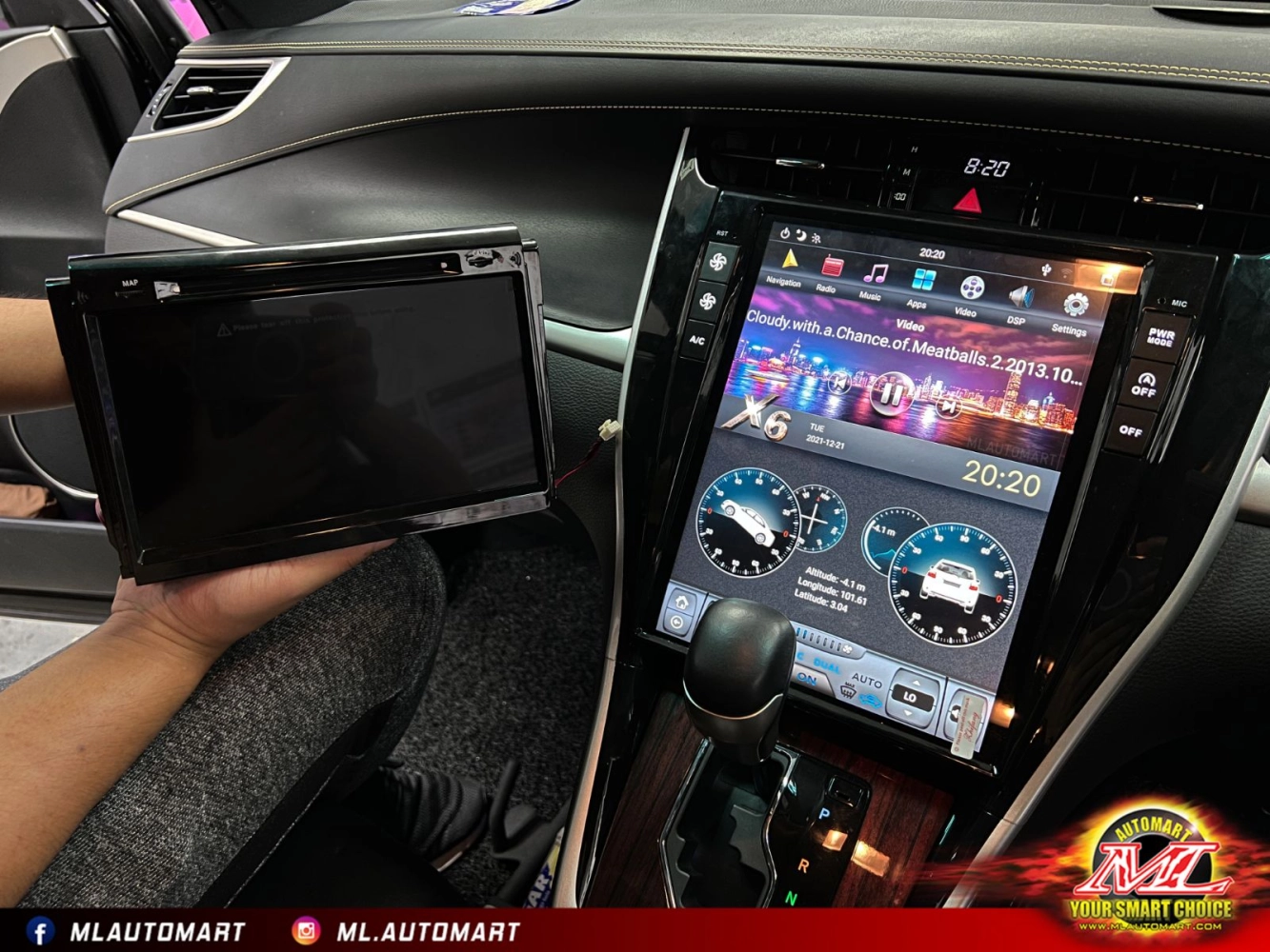 Toyota Harrier XU60 Vertical Style Android Monitor (12.1")