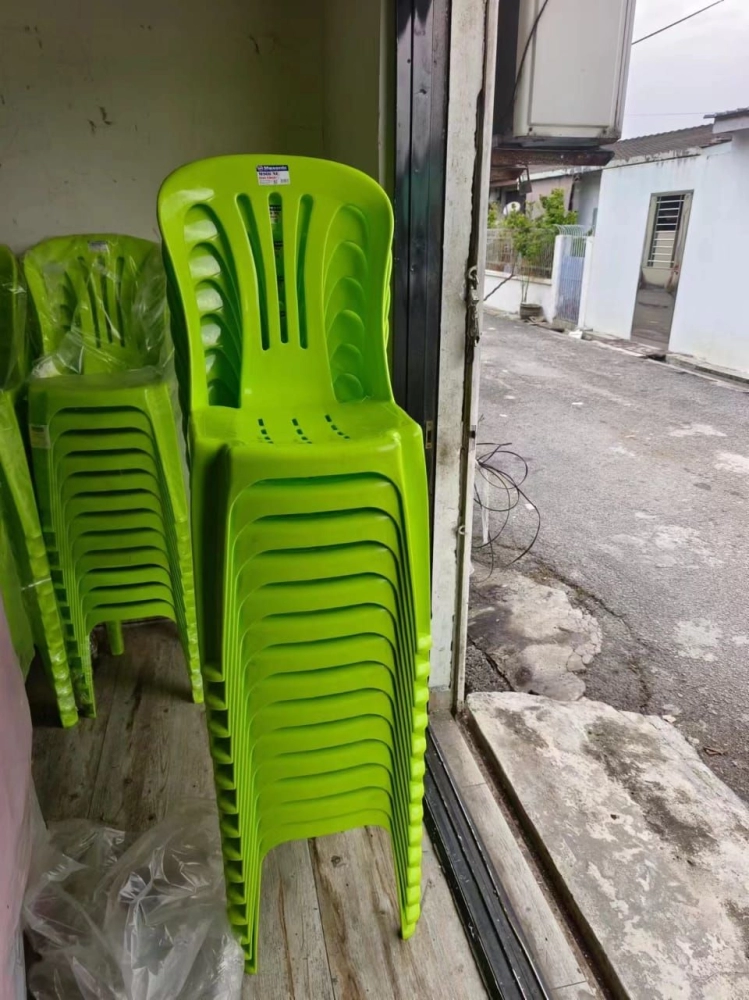 Plastic Chair Supplier Warehous | Gudang Pembekal Kerusi Plastik | Virgin Plastic Chair | 100% Original Plastic Chair | Heavy Duty Plastic Chair | Kerus Plastik Paling Kuat Kukuh | KL | Muar  | Port Klang | Ipoh | Perak | Johor Bahru | Kulim | Lunas