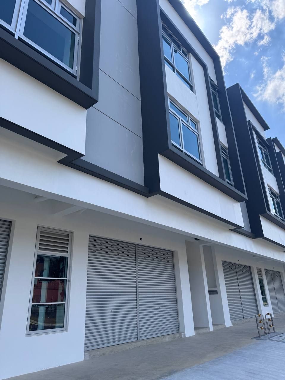 Adda Heights @ Jalan Adda @3 storey shoplot FOR RENT
