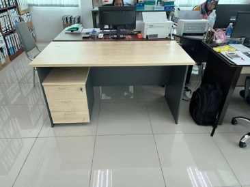 Standard 5 ft Office Desk With Mobile Pedestal |  Meja Pejabat Murah | Office Table Penang | Office Furniture Penang
