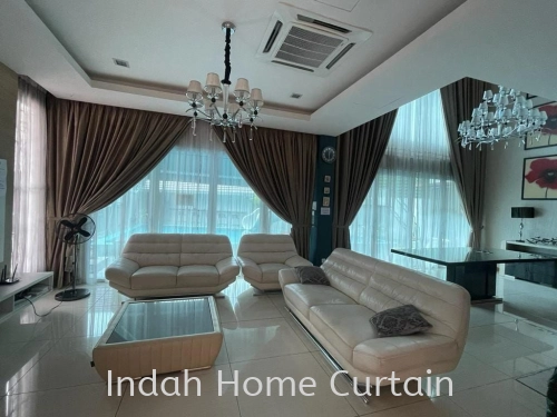 Luxury Curtain Installation At Bungalow House