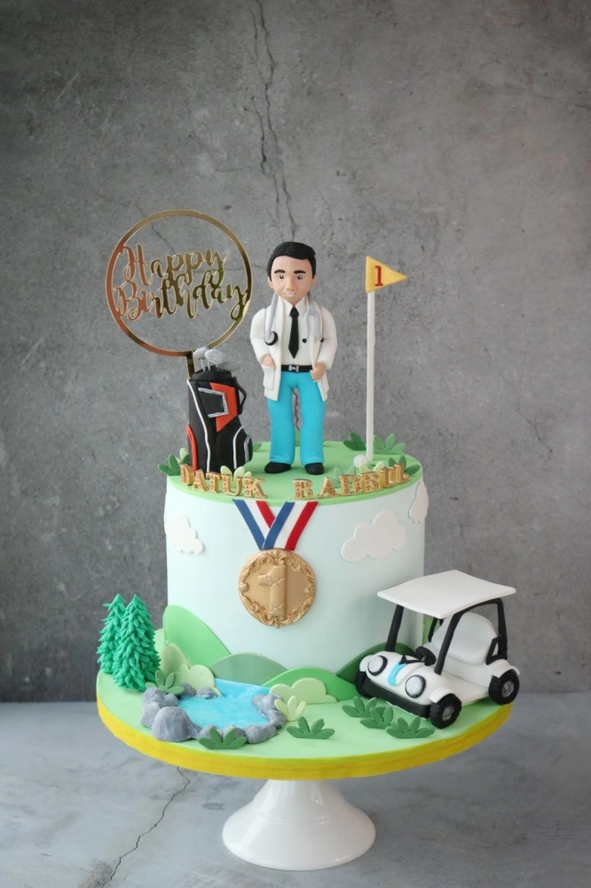 Doctor Golf Cake