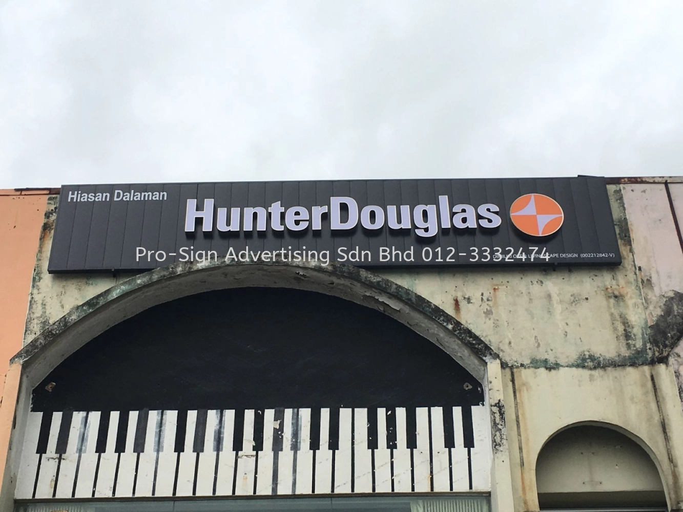 STAINLESS STEEL BOX UP LED FRONT LIT (HUNTER DOUGLAS, SUBANG JAYA, 2019)