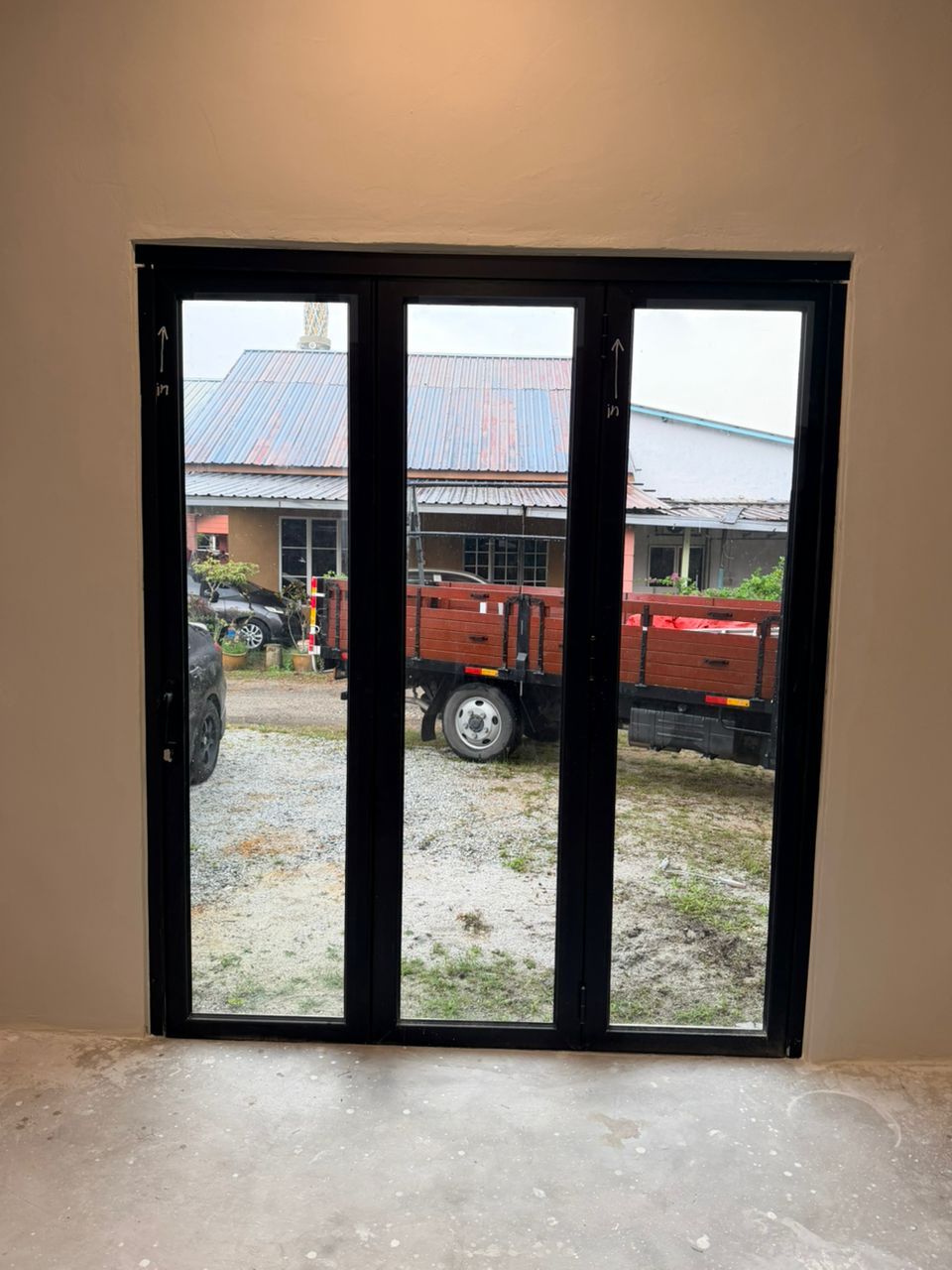 folding door