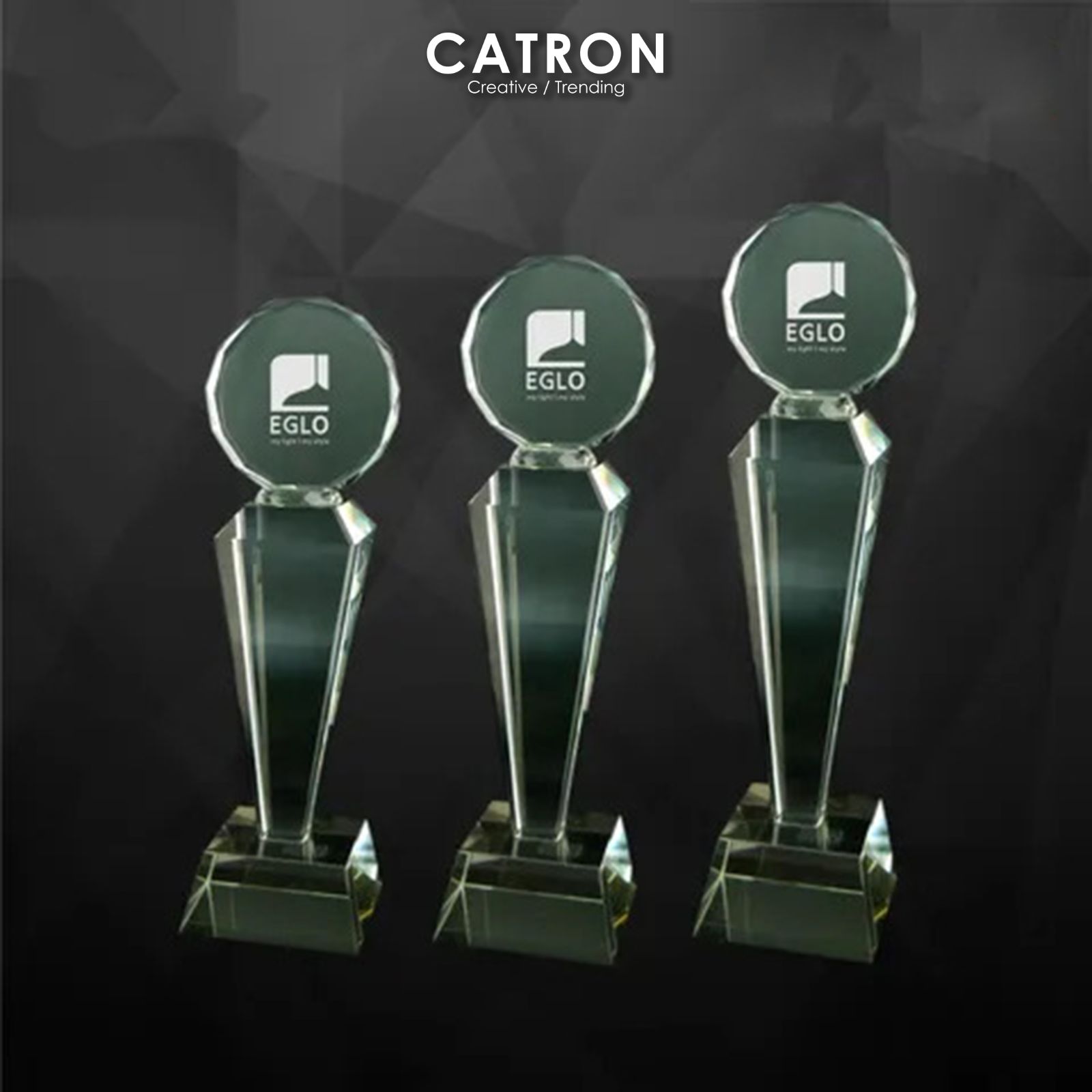 9099 - CRYSTAL TROPHY