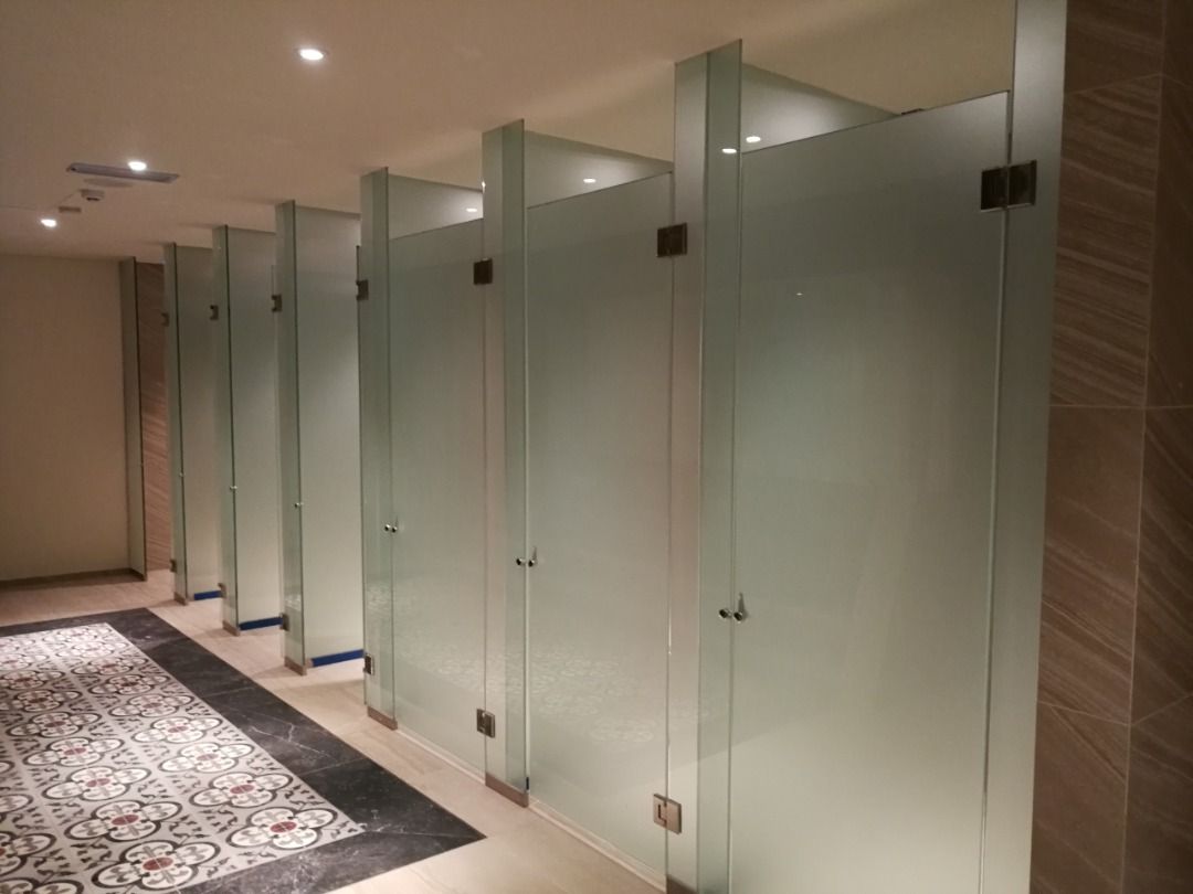 HPG - Shower Screen