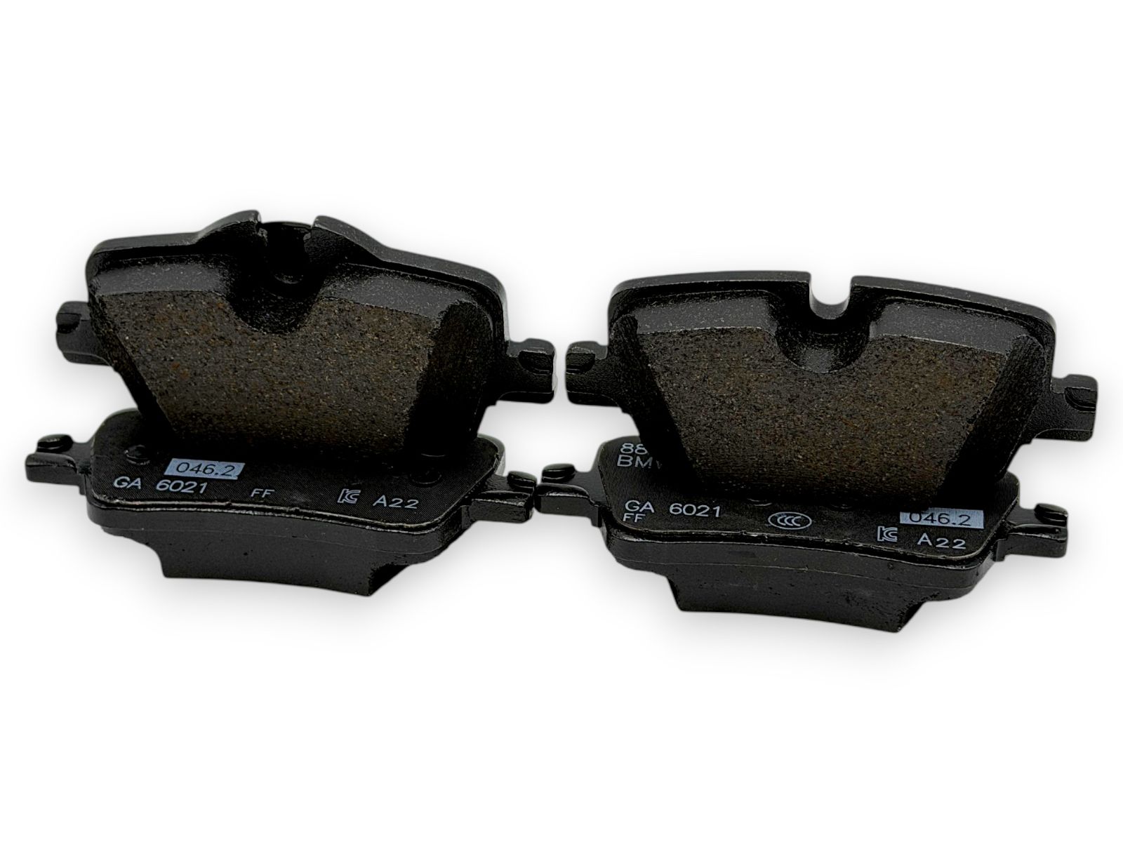 BMW 3-SERIES G20 320I ,4-SERIES G22 DISC BRAKE PAD REAR (34208844392,34208844393)