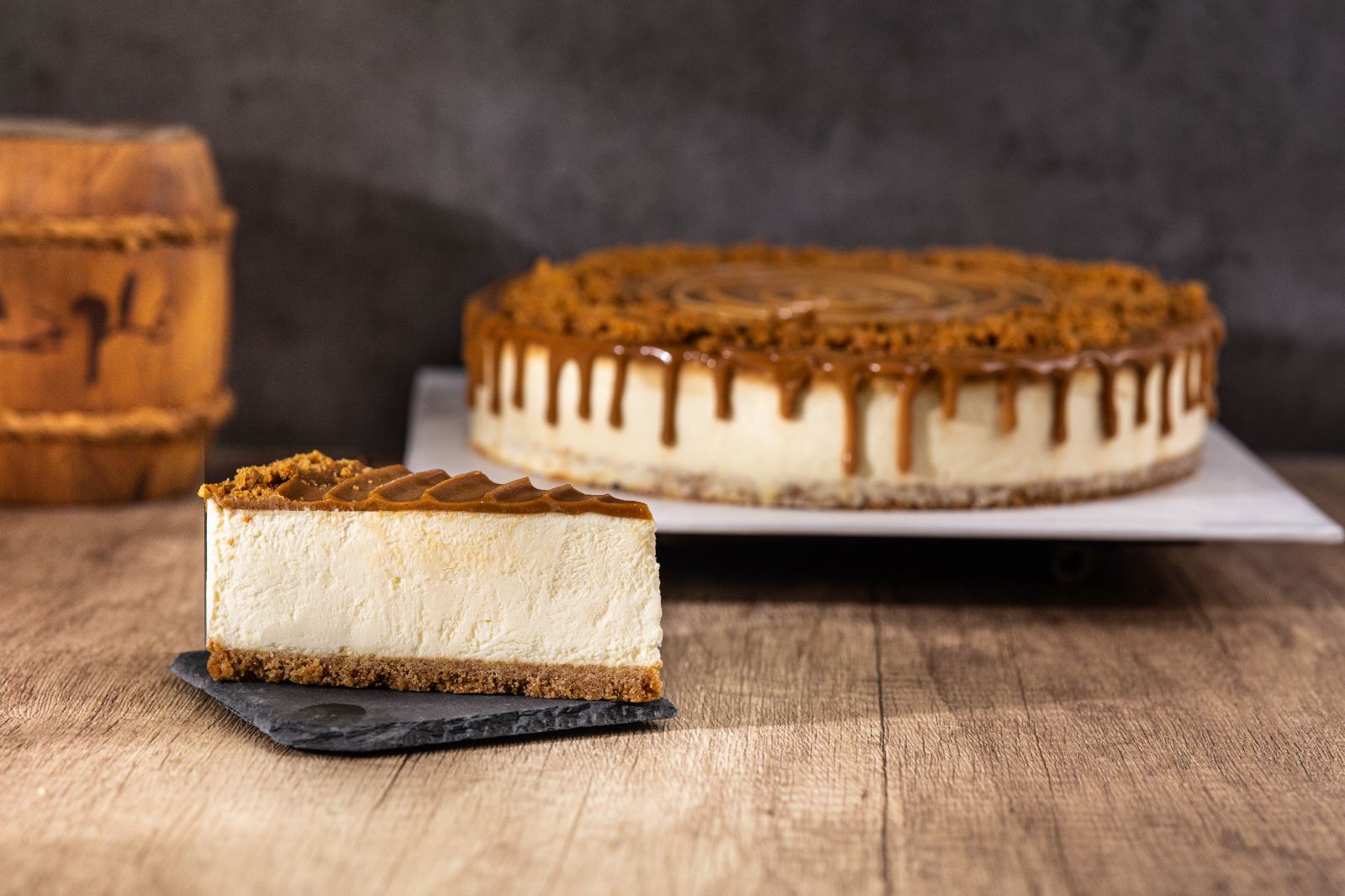 9" Caramel Drip & Biscoff Cheese Cake