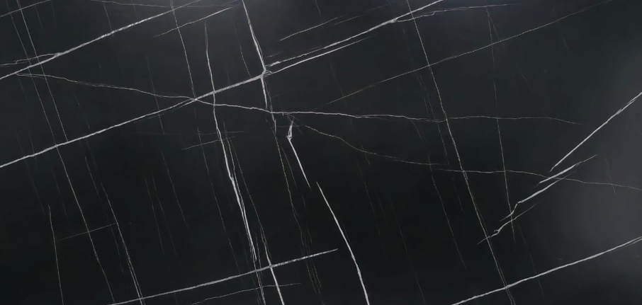 US007 Titanium Black