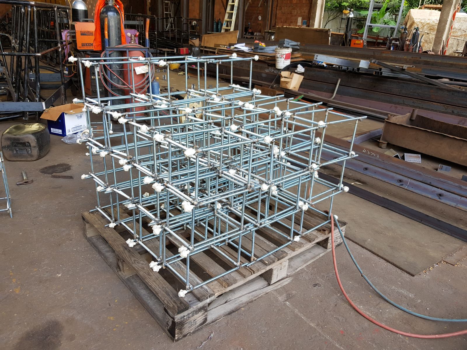 Metal Lattice Structure
