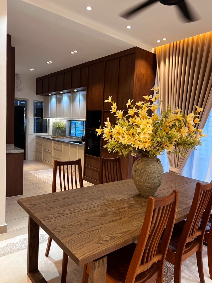 KITCHEN CABINET