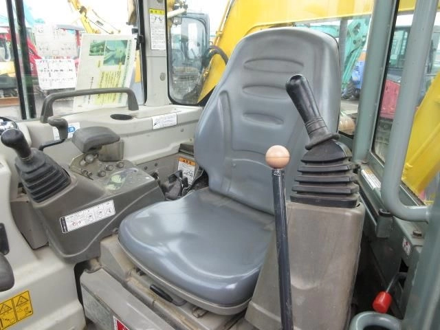 YANMAR VIO40-5B Cabin 4ton Mini Excavator Japan imported | Breaker piping | hydraulic excavator | penang | Perak | Selangor | Pahang | Kuala Lumpur | klang | johor | Kelantan | terrengganu | sabah | sarawak | Negeri sembilan | kedah | perlis | melaka | 1ton | cabin | breaker