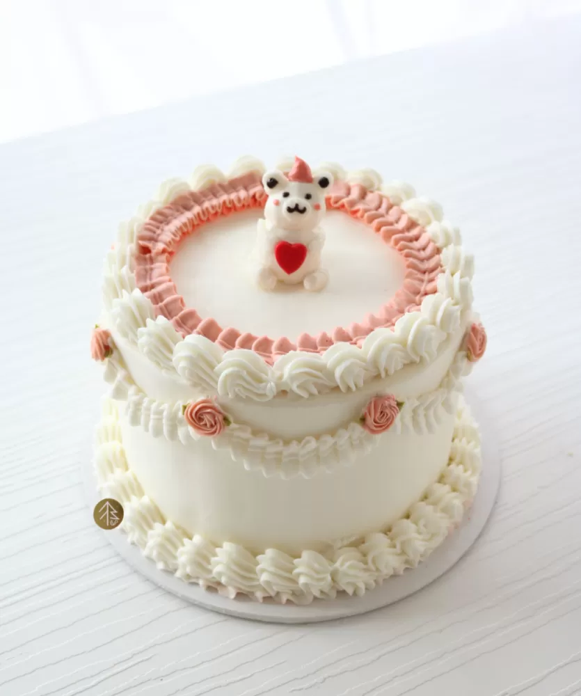 Bear Vintage Buttercream Cake