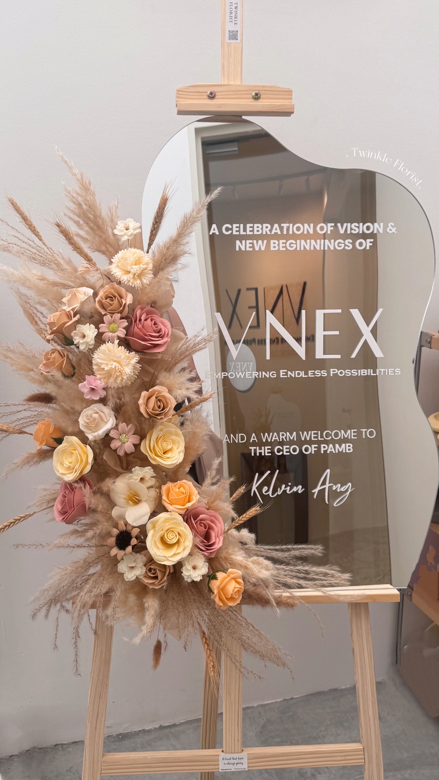 Flowers Mirror Stand  |  Grand Opening flower Jb