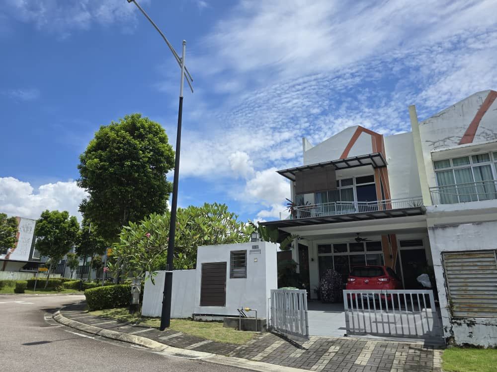 Setia Eco Cascadia Aurora – Designer Corner Terrace for Sale