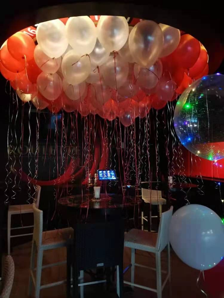Ceiling  Balloons