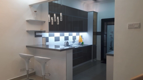 Kabinet Dapur Akrilik