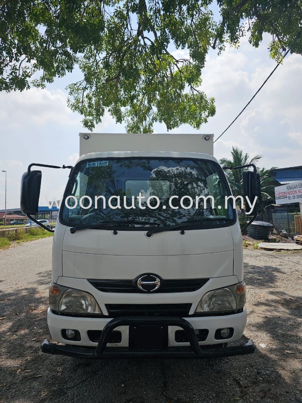 HINO XZU600R-HKMLK3 BOX 4800KG (2017/18)