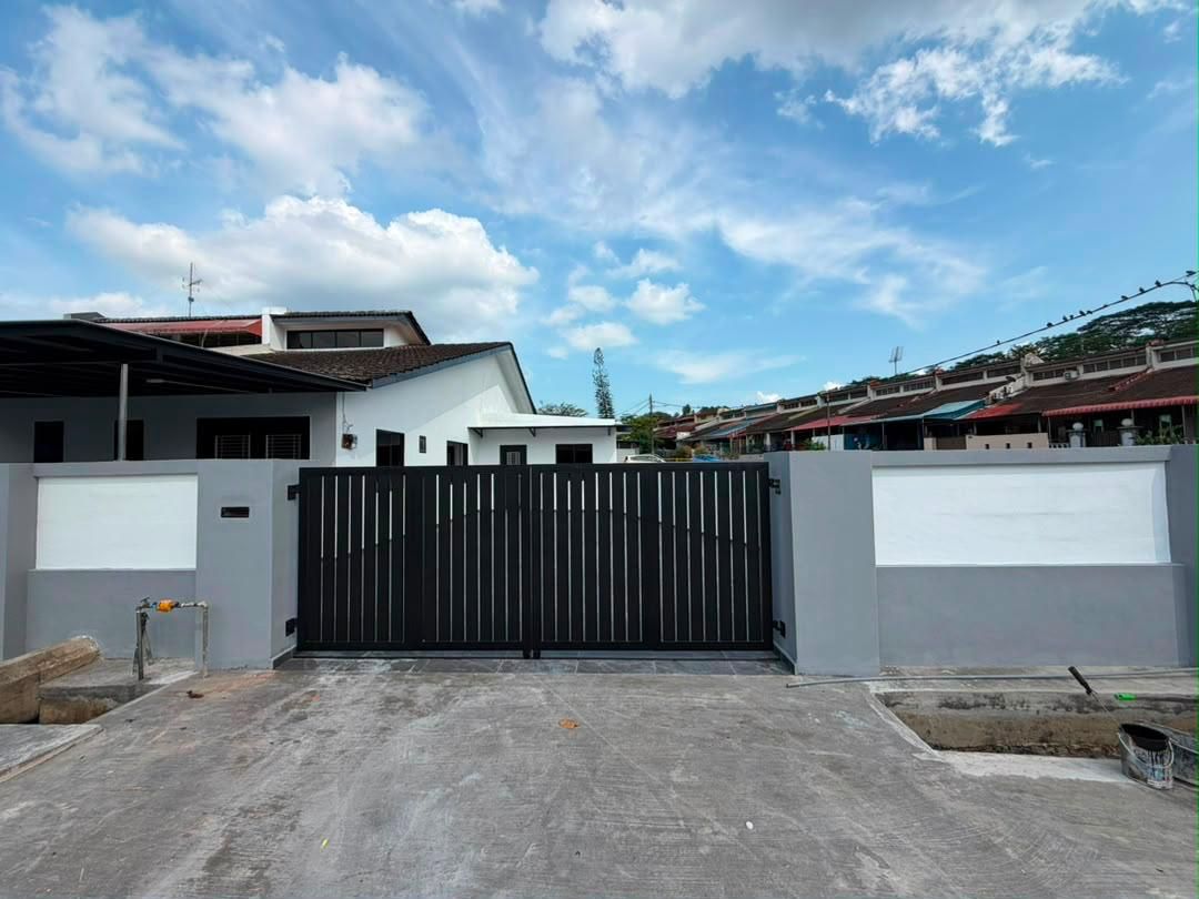 [FOR SALES] Taman Suria Single Storey Terrace Corner House 4bed Renovated Johor Bahru