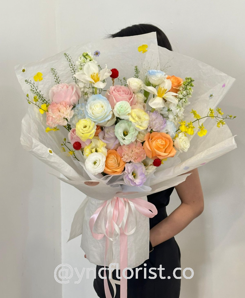 Fresh Lily with Tulips and Cappuccino Roses (XL)