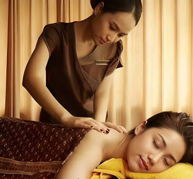 Best Thai Massage JB , Head, Back and Shoulders Massage (With Aroma Oil)