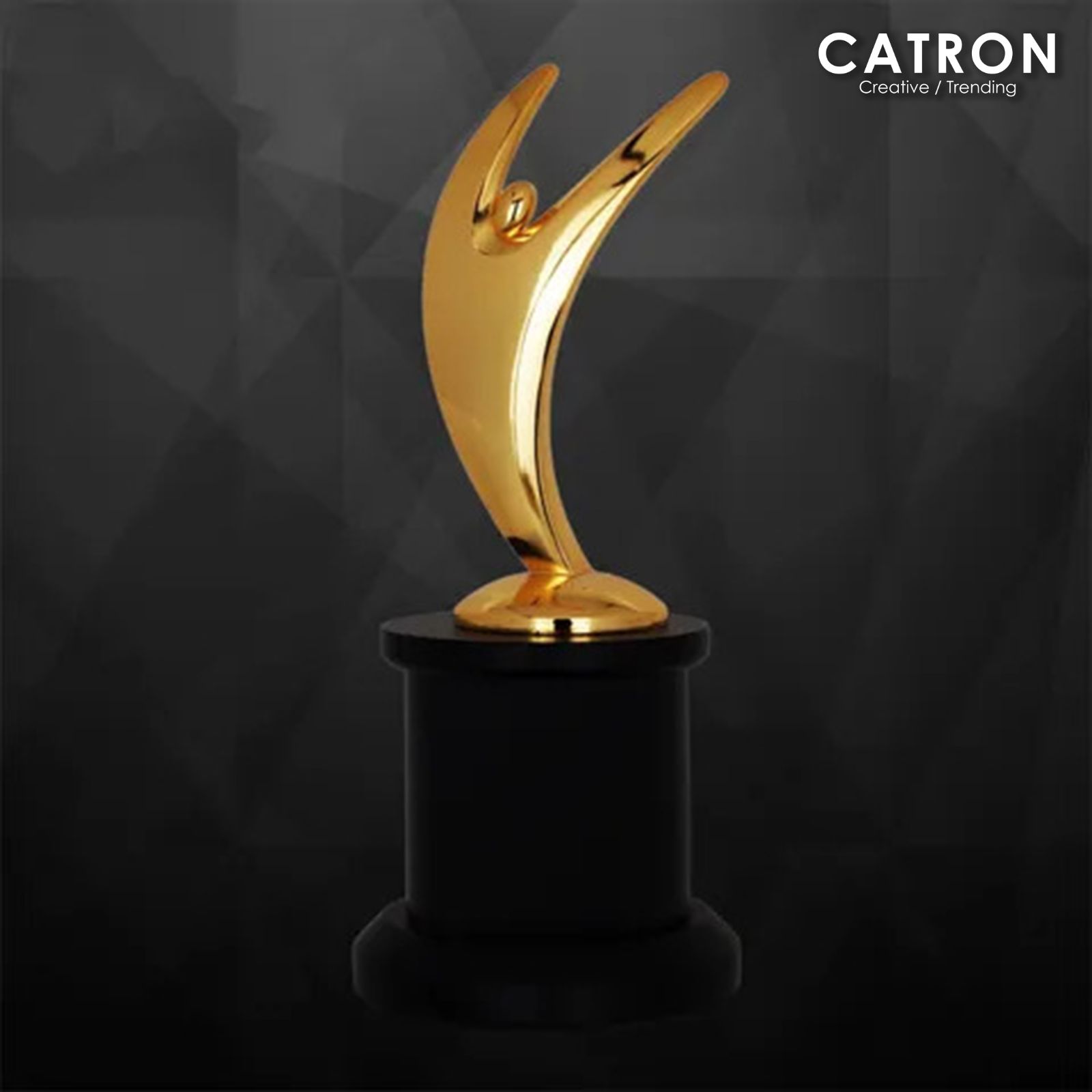 9189 - SCULPTURE TROPHY