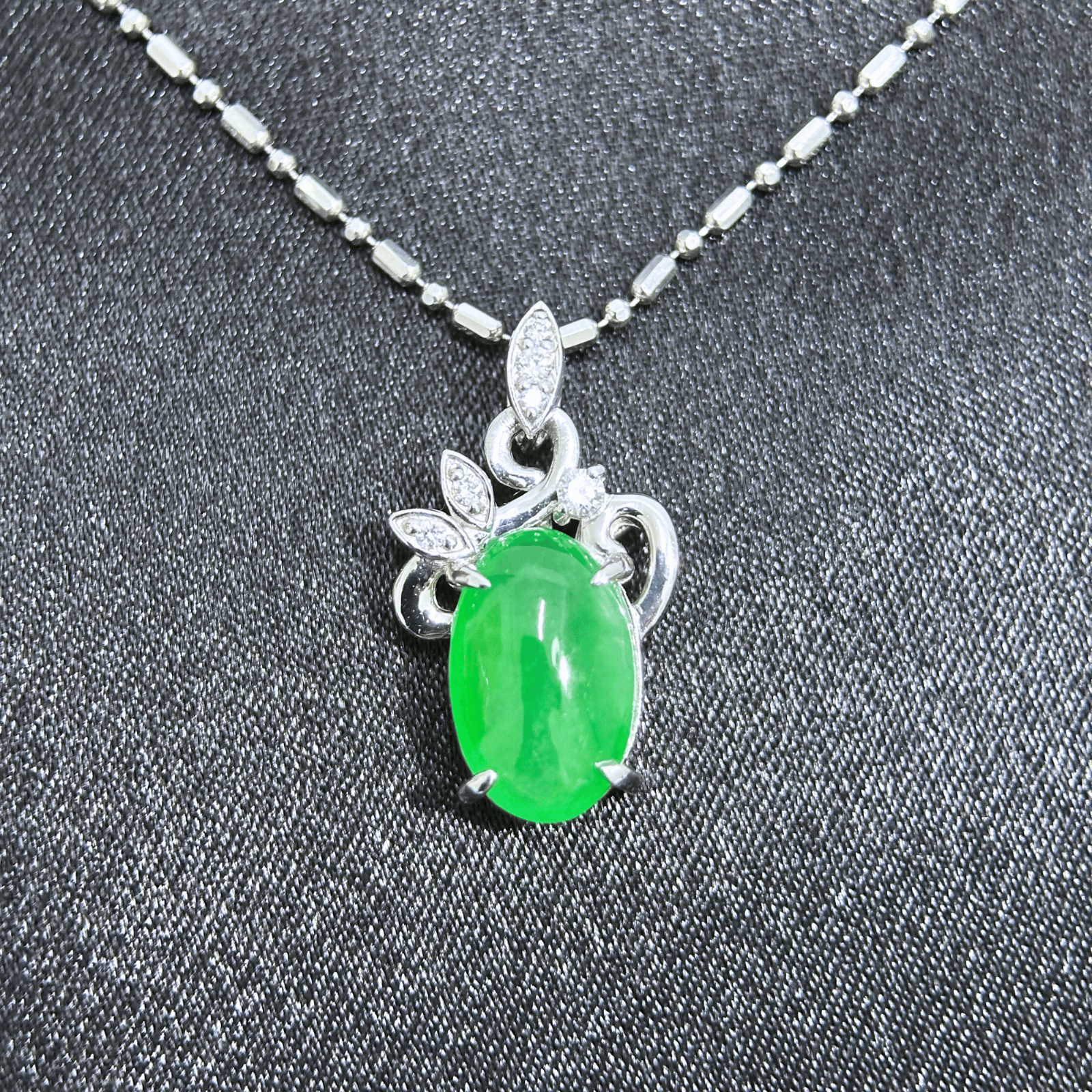 Jadeite Pendant with chain