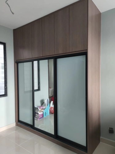 Sliding Door Wardrobe