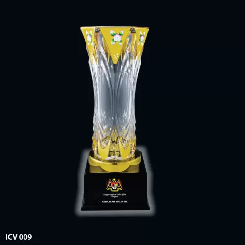 Elegant Golden Crystal Vase - ICV 009