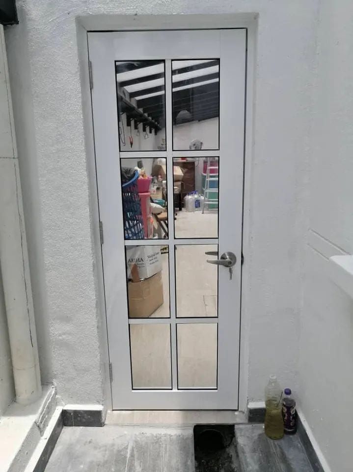 TOILET SWING DOOR INSTALLATION AT BALAKONG | SEREMBAN | BUKIT BINTANG