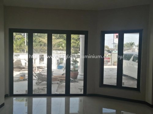 Folding Door at Puchong