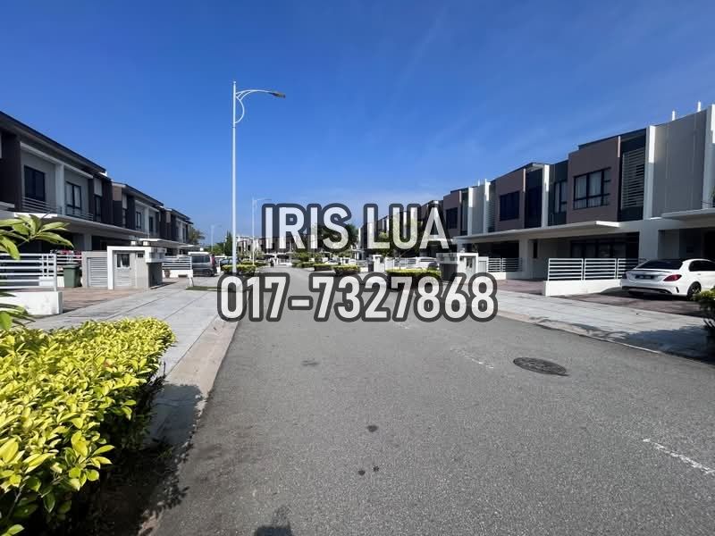 Maple Residence @2 Storey Terrace House Bank Lelong/Auction