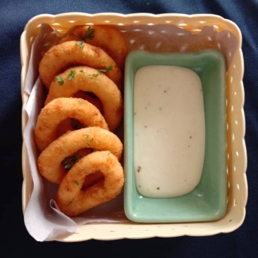 Onion Ring with Ranch Dressing